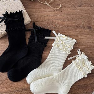 SET 2 ĐÔI TẤT CAO CỔ BÉ GÁI