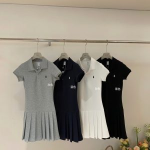 VÁY CỔ POLO CHÂN VÁY XẾP LY WGWE