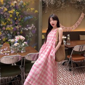 ĐẦM CARO HỒNG
