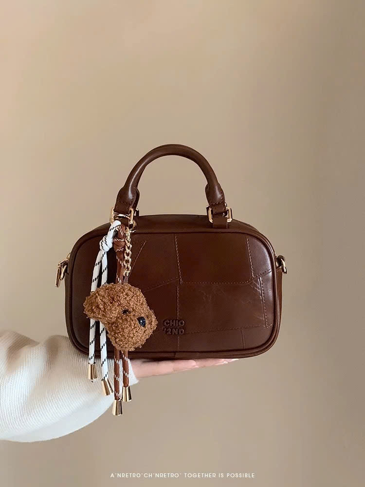 TÚI CHIO2ND KÈM CHARM GẤU