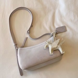 TÚI CHIO2ND KÈM CHARM NGỰA