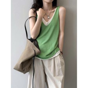 ÁO SÁT NÁCH CỔ V NỮ