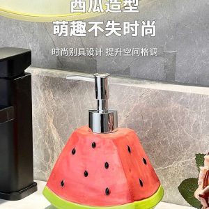 Bình đựng nước rửa tay bằng gốm sứ hình dưa hấu