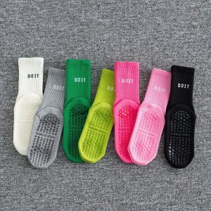 Set 7đ Tất thể thao chống trơn