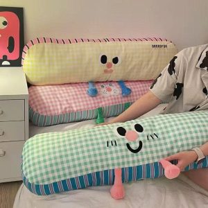 GỐI ÔM SZ 90CM TONE CARO DỄ THƯƠNG