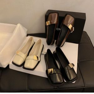 GIÀY BÚP BÊ MŨI VUÔNG PHỐI QUAI