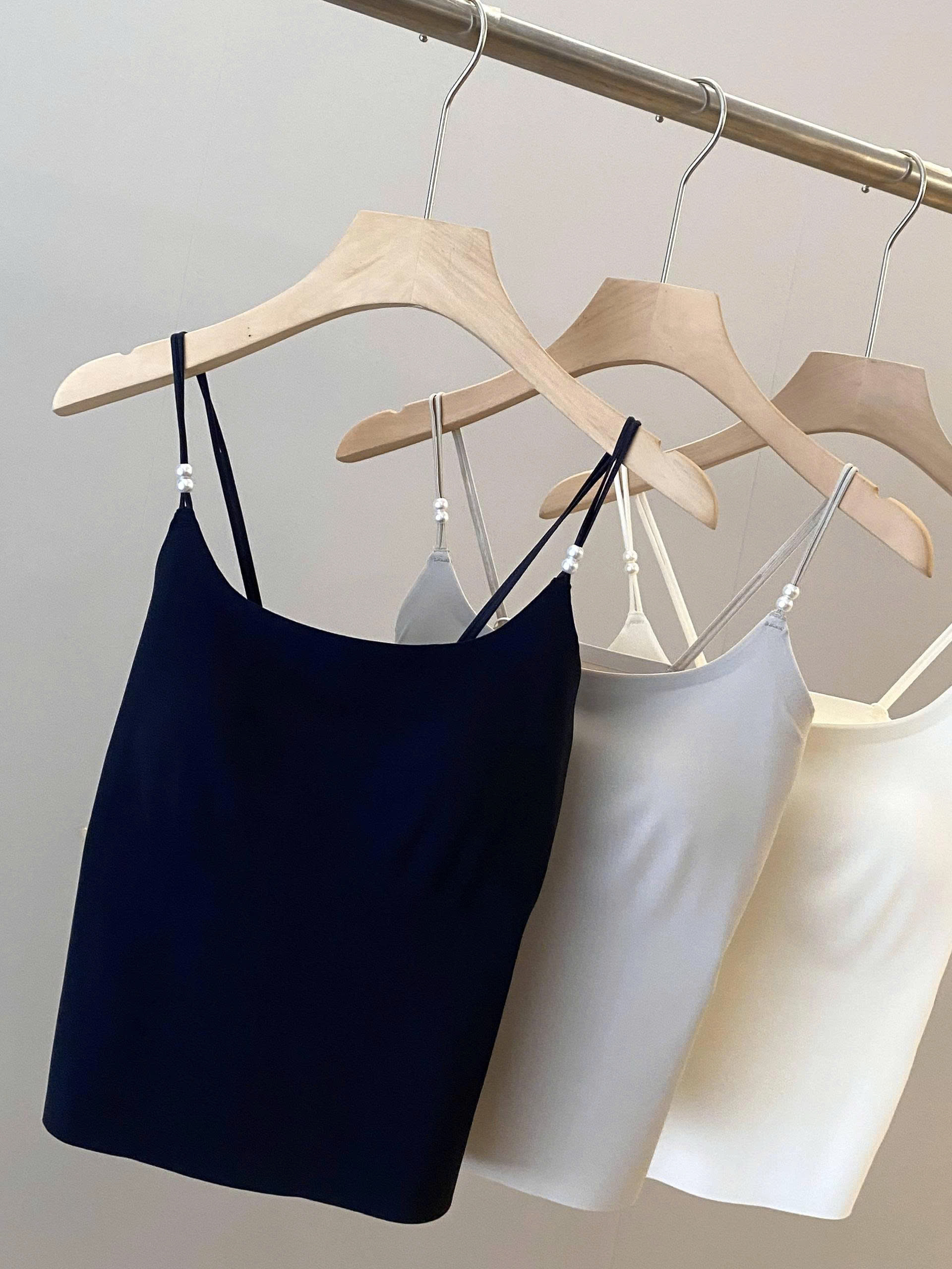 Áo 2 dây chất đẹp Inblue