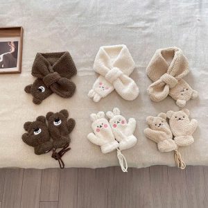 Set khăn quàng cổ và găng tay mùa đông cho bé AMBB