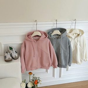 ÁO KHOÁC NỈ NHÀ AMBB