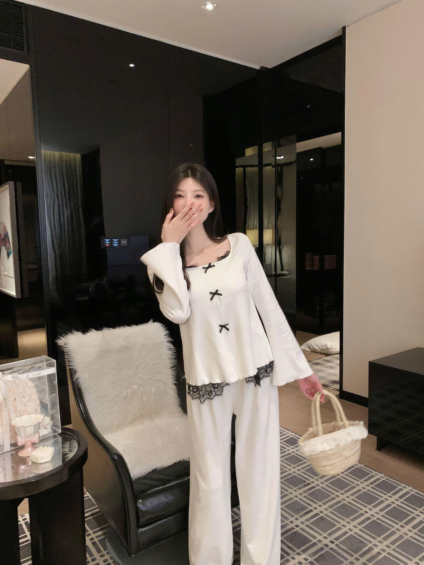BỘ NỮ MẶC NHÀ PHỐI REN