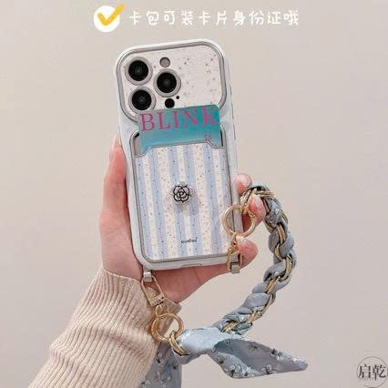 Ốp Iphone kèm charm dây