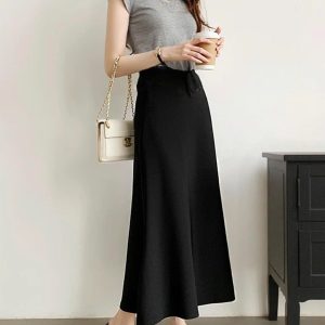 Chân váy công sở rất ưng từ Anna