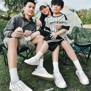 GIÀY NHỰA LỖ NAM NỮ
