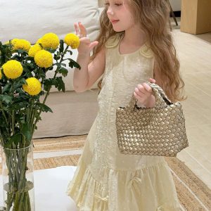 ĐẦM BÍ THÊU NỔI GẮN NƠ