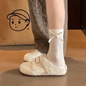 DÉP SỤC NỮ QUAI DÁN