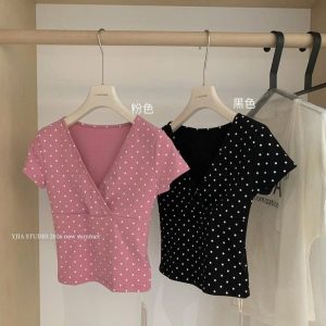 ÁO THUN CỔ V CHẤM BI YJIA