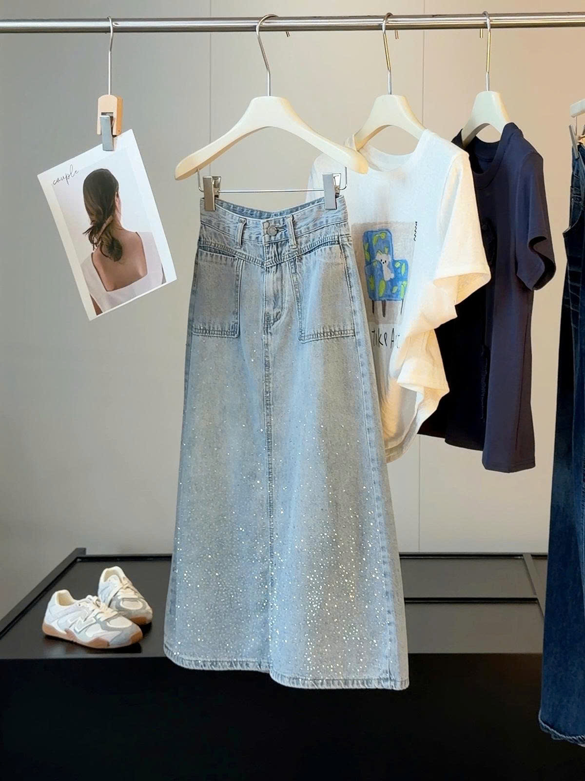 CHÂN VÁY JEANS DÁNG DÀI ĐÍNH ĐÁ ANNA