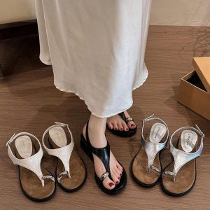Sandal xỏ ngón đế xuồng