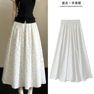 CHÂN VÁY DÀI CHẤM BI